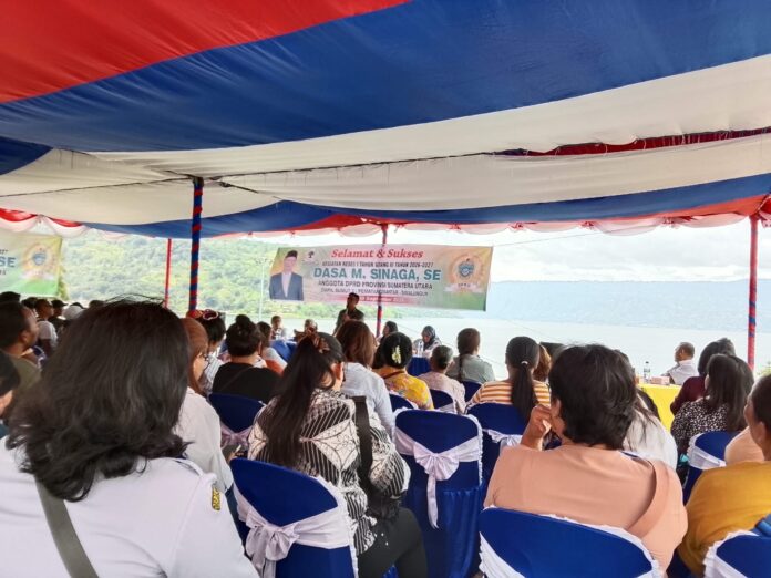 Reses Dasa Sinaga di Parapat