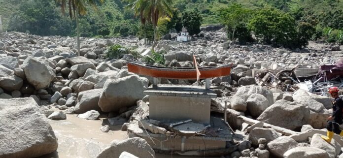 Keadaan di Simangulampe setelah diterjang banjir dan longsor